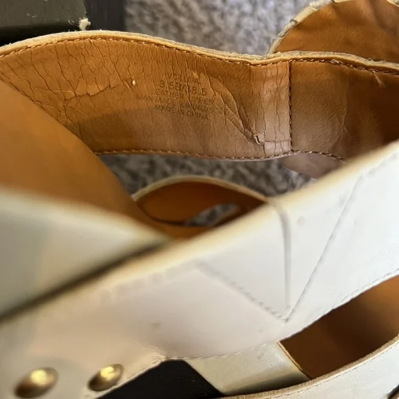 Vince Camuto jeweled sandals - Picture 4 of 5